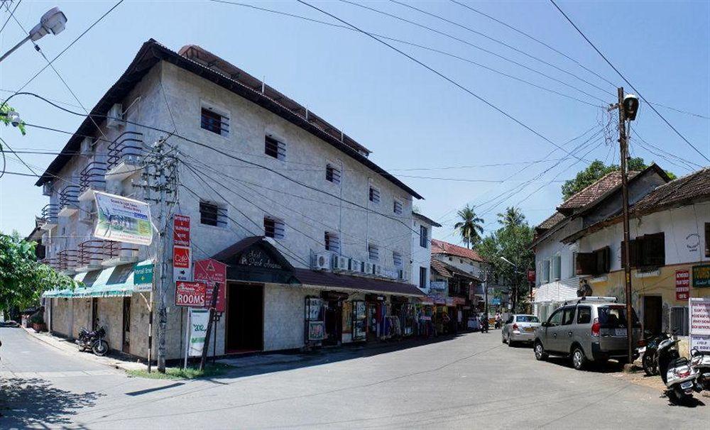 Hotel Park Avenue Kochi Exterior foto