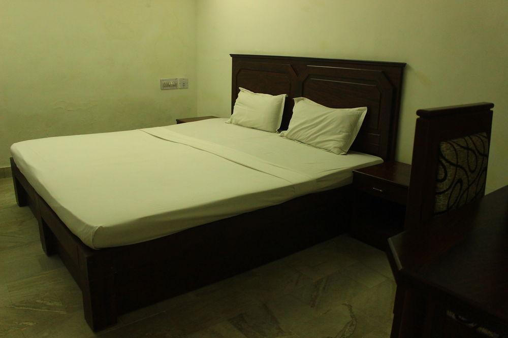 Hotel Park Avenue Kochi Exterior foto